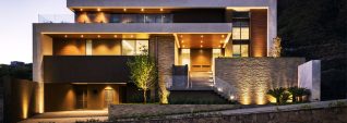 Home-Facade-Lighting-Application-Image-29