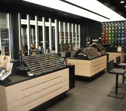 cosmetic-store-decoration6 cosmetic-store-decoration6