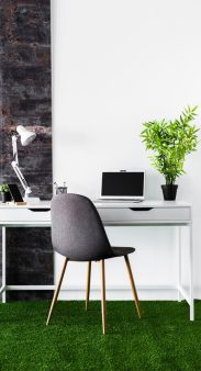 desk-concept-with-white-laptop_23-2148267461 desk-concept-with-white-laptop_23-2148267461